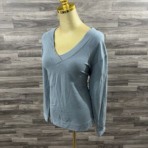 ORVIS CLASSIC COLLECTION BLUE LONG SLEEVE V NECK PULLOVER Women’s size M
